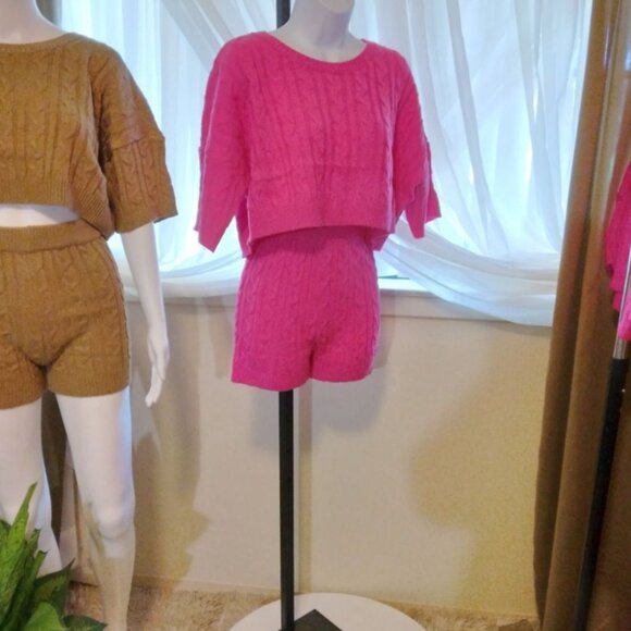 Junior/Misses- 2pc Fuchsia Sweater Set - Picture 10 of 10